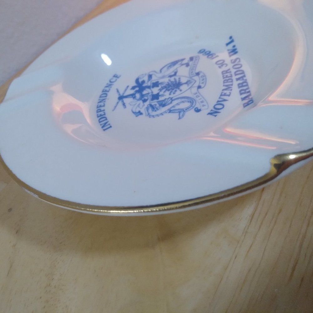 Vintage Barbados Virgin Islands Independence Commemorative Plate Ashtray - Picture 5 of 8